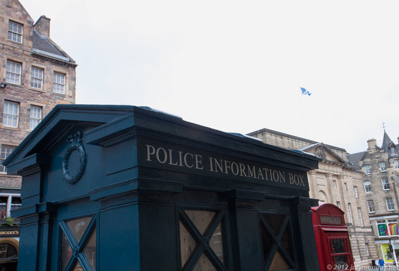 Police information box @ Royal Mile, Edinburgh